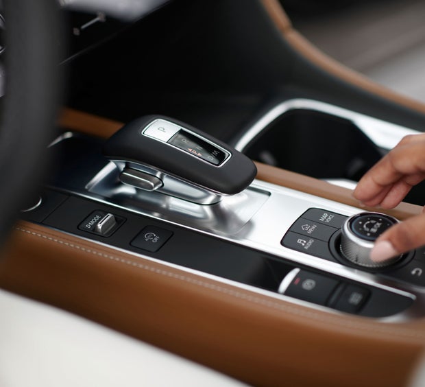 2023 INFINITI QX60 Key Features - Wireless Apple CarPlay® integration | INFINITI of Peoria in Peoria AZ